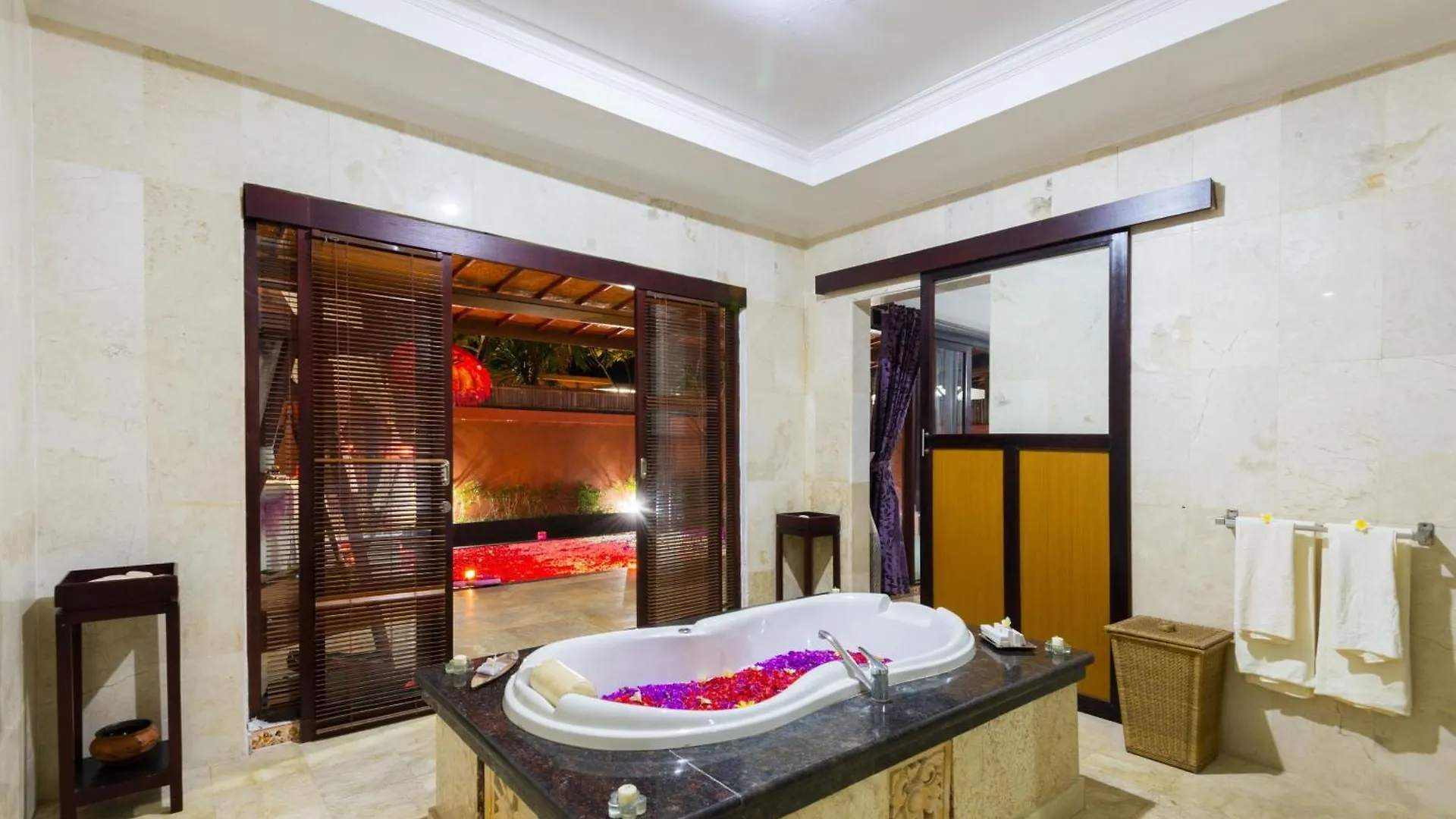 Lavender Villa & Spa Kuta   Kuta (Bali)